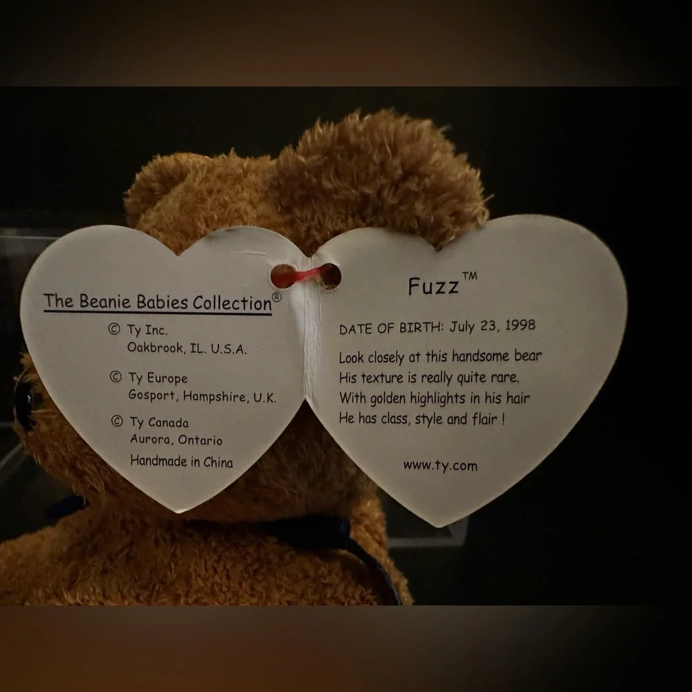 Ty Fuzz the Bear Beanie Baby 1998/1999 P.E. Pellets Near Mint w Case
